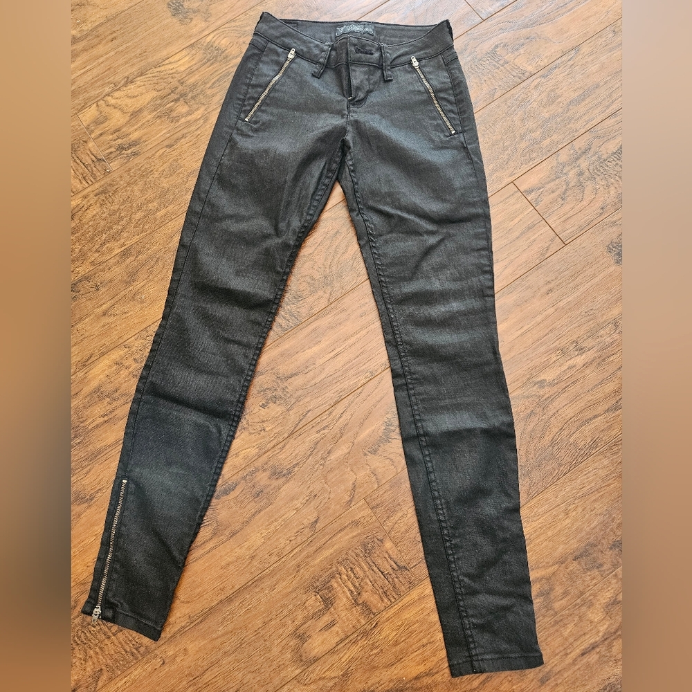 Guess low-rise black skinny jeans